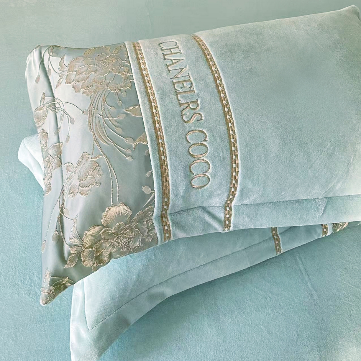 91家纺网 家纺一手货源 找家纺 置顶家纺 2025新款轻奢牛奶绒拼接刺绣四件套-戴安娜 戴安娜牛奶绒-繁星蓝