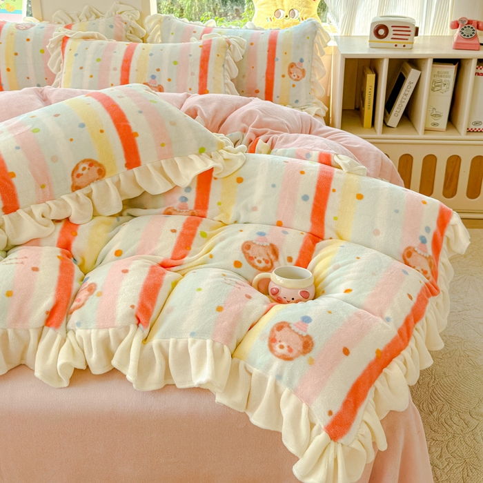 91家纺网 家纺一手货源 找家纺 瑞钰 2025新款韩版花边牛奶绒四件套 彩虹条条