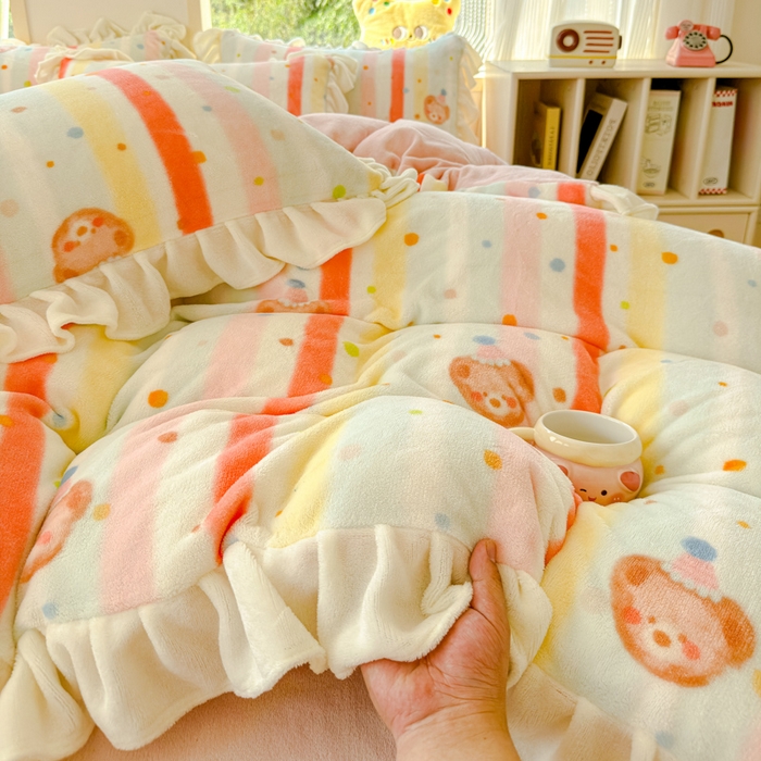 91家纺网 家纺一手货源 找家纺 瑞钰 2025新款韩版花边牛奶绒四件套 彩虹条条