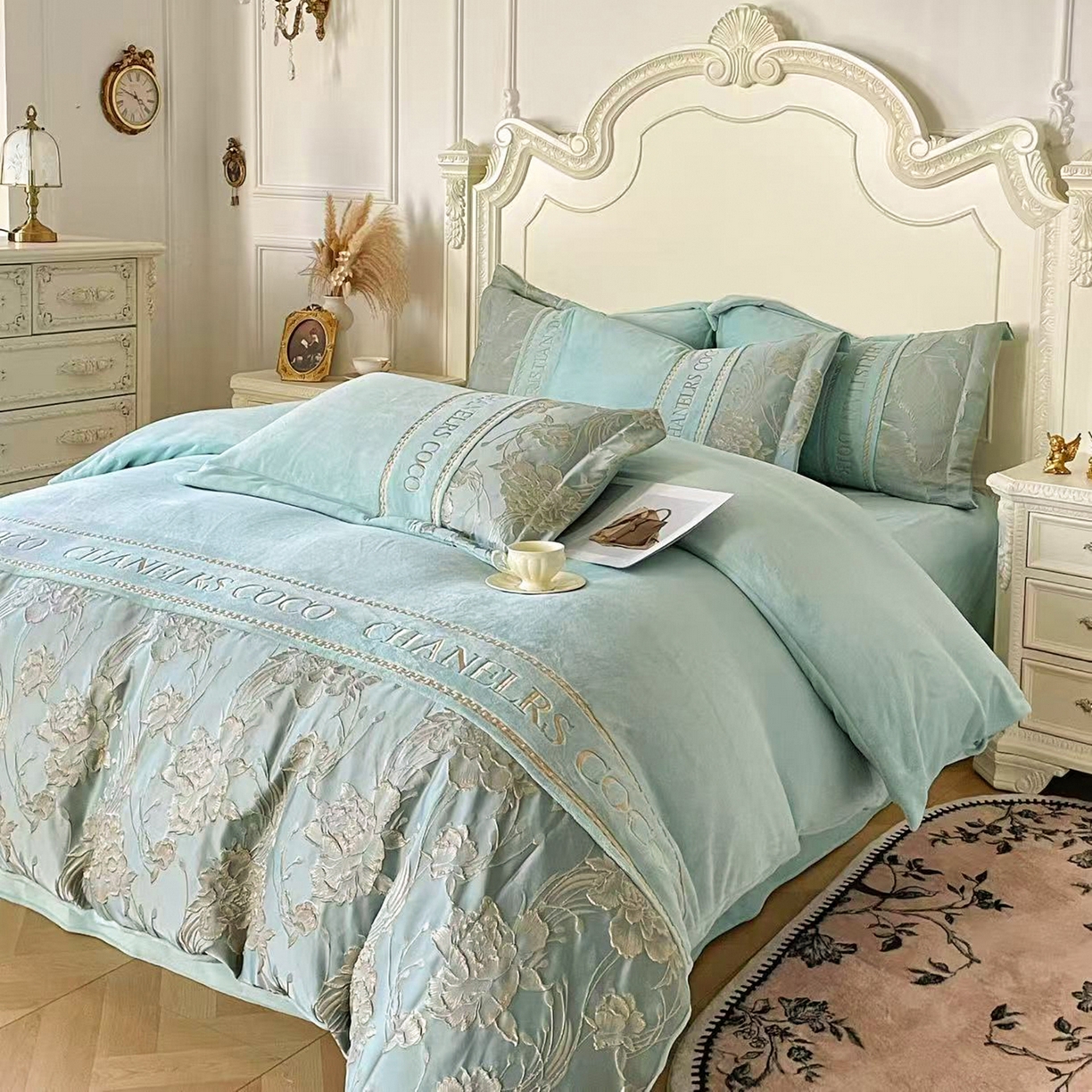 91家纺网 家纺一手货源 找家纺 置顶家纺 2025新款轻奢牛奶绒拼接刺绣四件套-戴安娜 戴安娜牛奶绒-繁星蓝