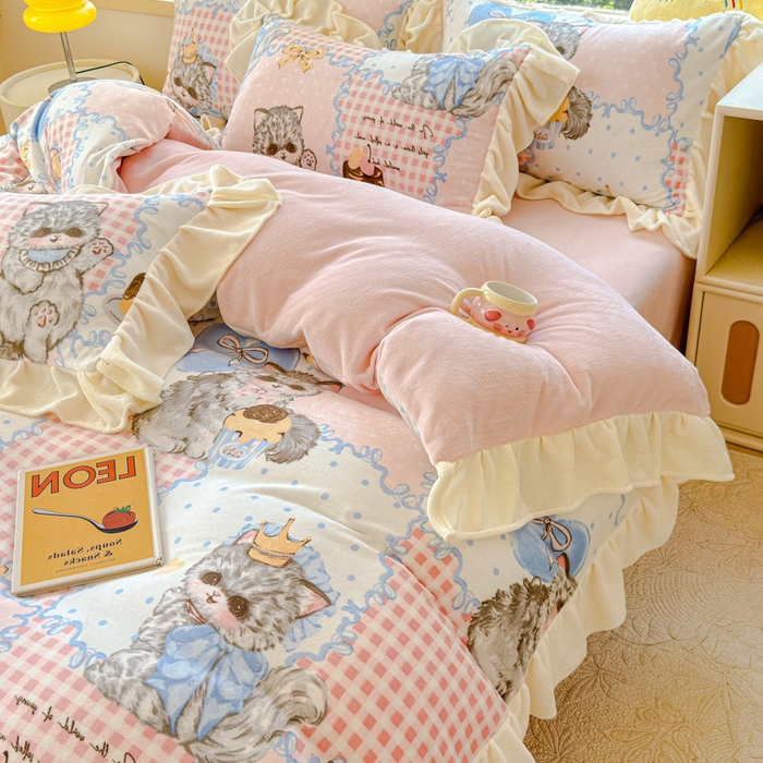 91家纺网 家纺一手货源 找家纺 瑞钰 2025新款韩版花边牛奶绒四件套 格格猫咪