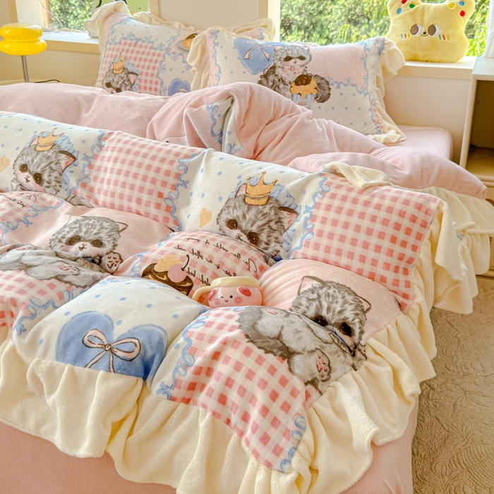 91家纺网 家纺一手货源 找家纺 瑞钰 2025新款韩版花边牛奶绒四件套 格格猫咪