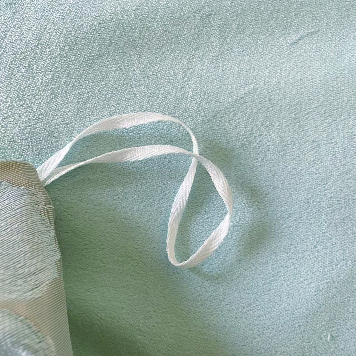 91家纺网 家纺一手货源 找家纺 置顶家纺 2025新款轻奢牛奶绒拼接刺绣四件套-罗密欧 罗密欧牛奶绒-繁星蓝