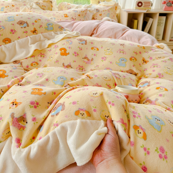 91家纺网 家纺一手货源 找家纺 瑞钰 2025新款韩版花边牛奶绒四件套 萌犬小队