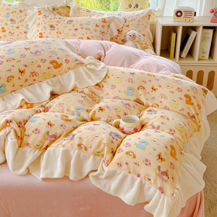 91家纺网 家纺一手货源 找家纺 瑞钰 2025新款韩版花边牛奶绒四件套 萌犬小队