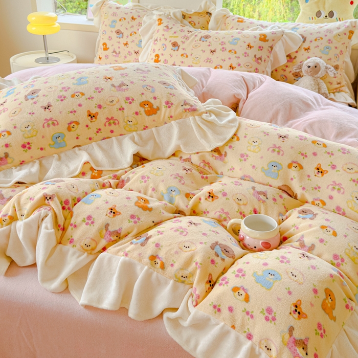 91家纺网 家纺一手货源 找家纺 瑞钰 2025新款韩版花边牛奶绒四件套 萌犬小队