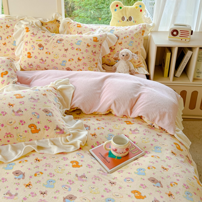 91家纺网 家纺一手货源 找家纺 瑞钰 2025新款韩版花边牛奶绒四件套 萌犬小队