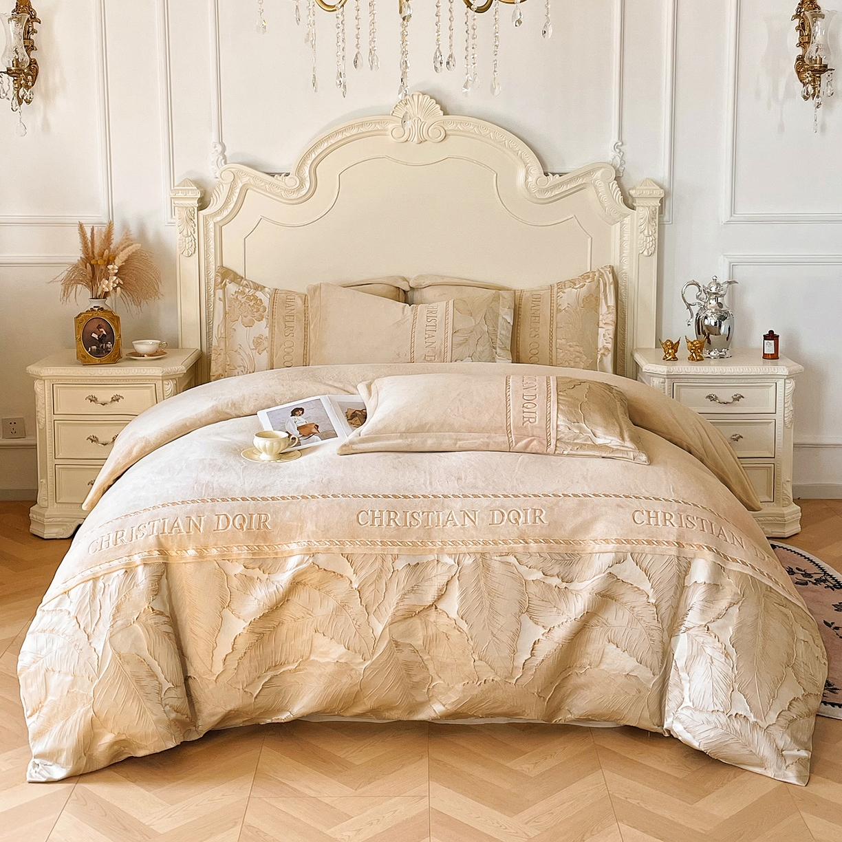 置顶家纺 2025新款轻奢牛奶绒拼接刺绣四件套-罗密欧 罗密欧牛奶绒-卡其