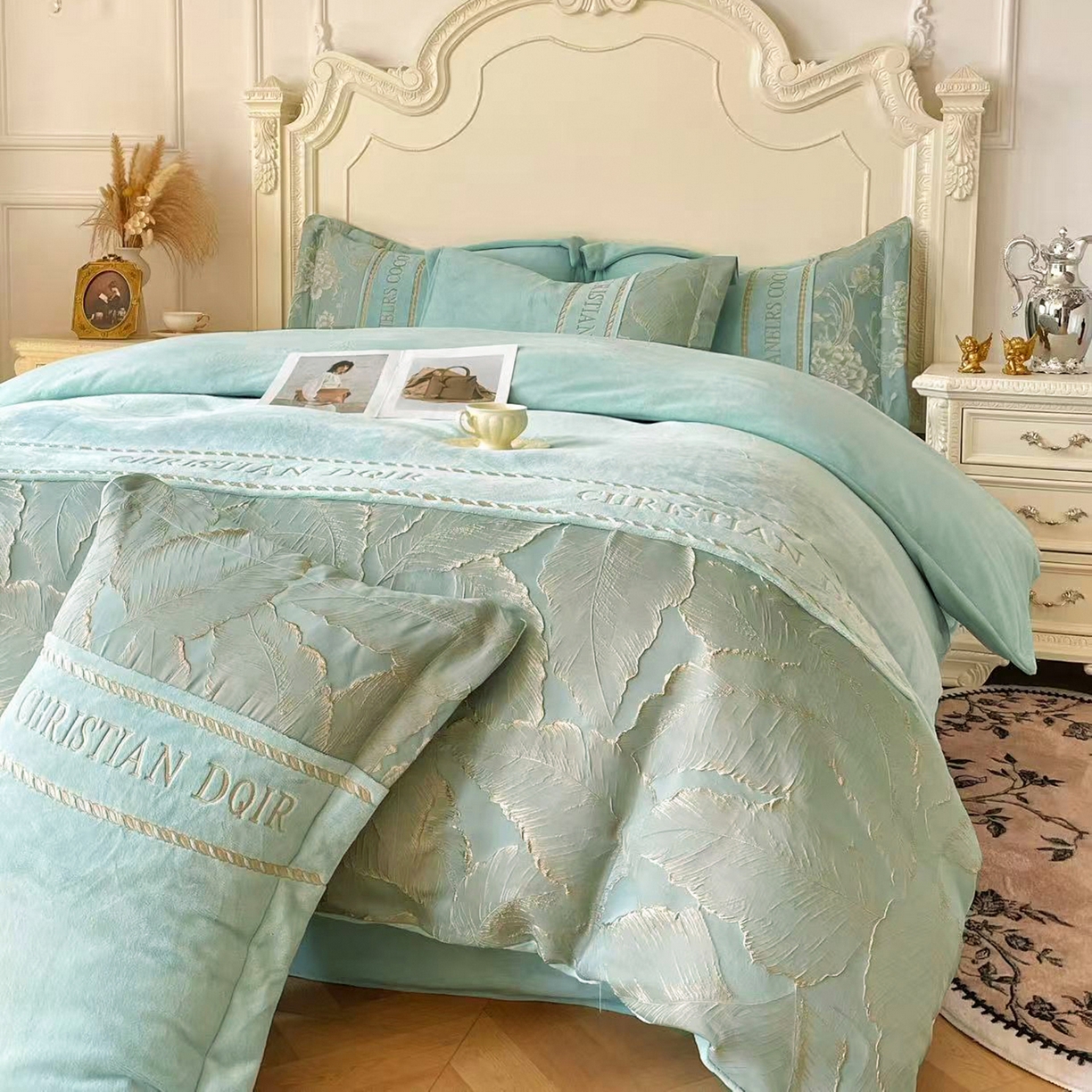 91家纺网 家纺一手货源 找家纺 置顶家纺 2025新款轻奢牛奶绒拼接刺绣四件套-罗密欧 罗密欧牛奶绒-繁星蓝