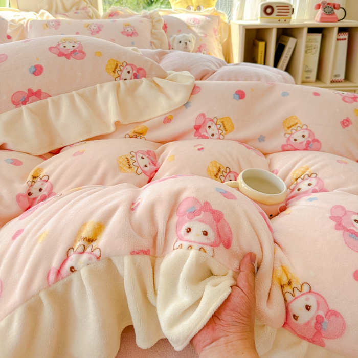 91家纺网 家纺一手货源 找家纺 瑞钰 2025新款韩版花边牛奶绒四件套 甜甜蛋卷