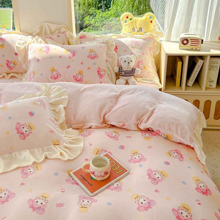 91家纺网 家纺一手货源 找家纺 瑞钰 2025新款韩版花边牛奶绒四件套 甜甜蛋卷