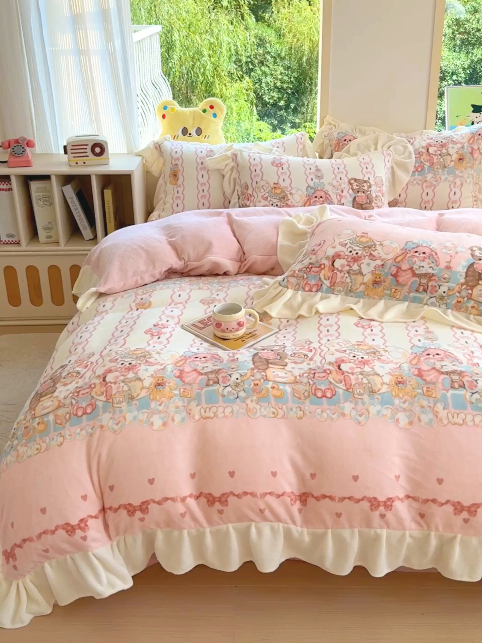 91家纺网 家纺一手货源 找家纺 瑞钰 2025新款韩版花边牛奶绒四件套 小熊来信