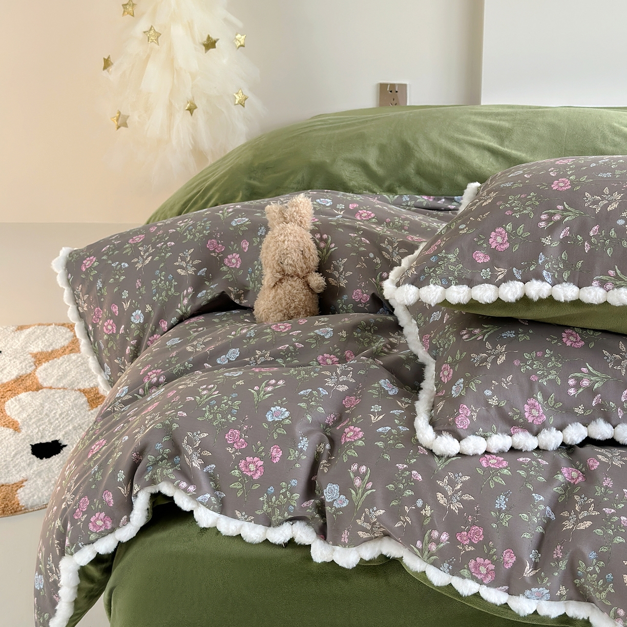 91家纺网 家纺一手货源 找家纺 （总）怡家居 2025秋冬新款毛球花边棉加绒四件套