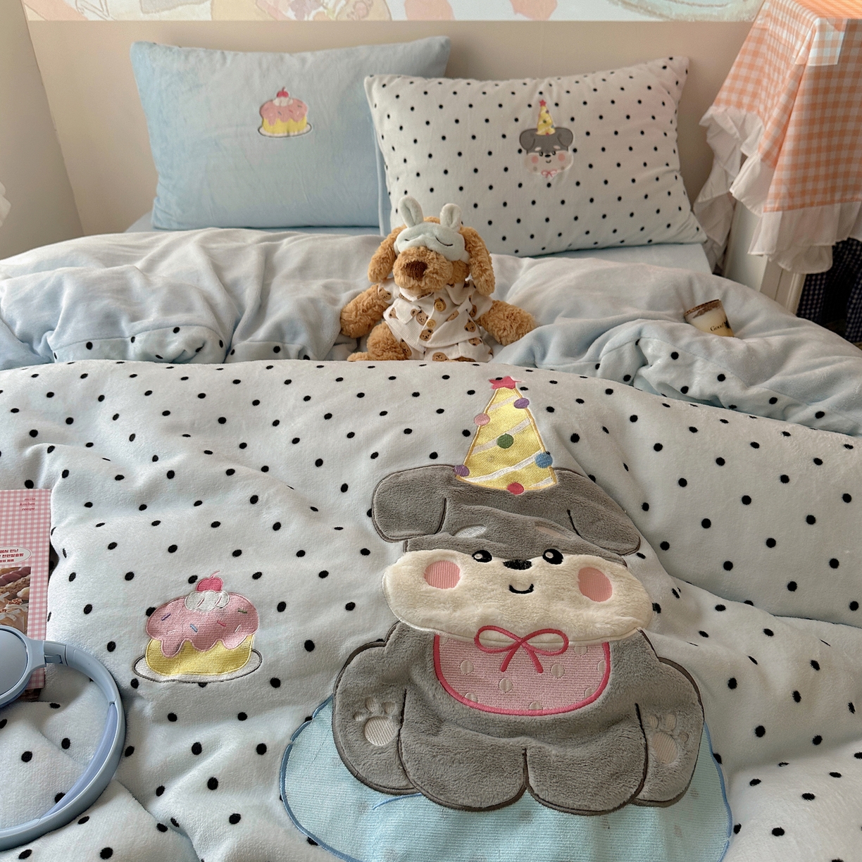 91家纺网 家纺一手货源 找家纺 瑞钰 2025新款亲肤保暖牛奶绒四件套 长帽小狗