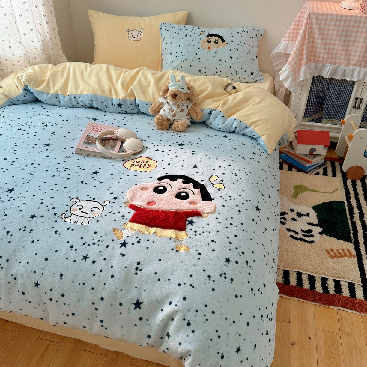 91家纺网 家纺一手货源 找家纺 瑞钰 2025新款亲肤保暖牛奶绒四件套 小新同学