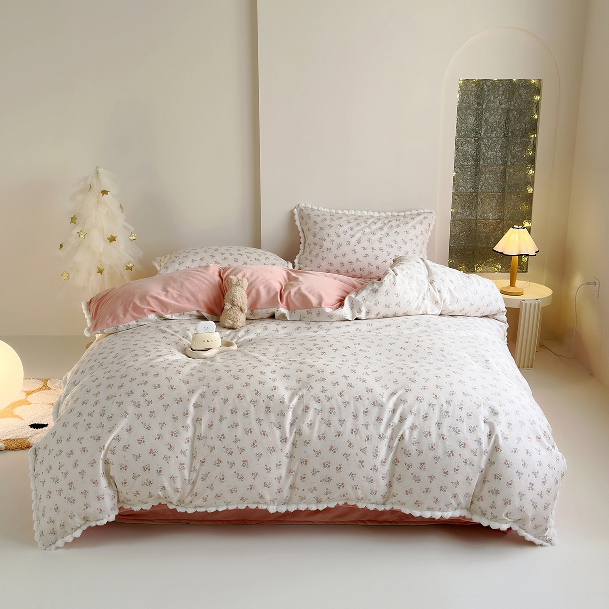 91家纺网 家纺一手货源 找家纺 （总）怡家居 2025秋冬新款毛球花边棉加绒四件套