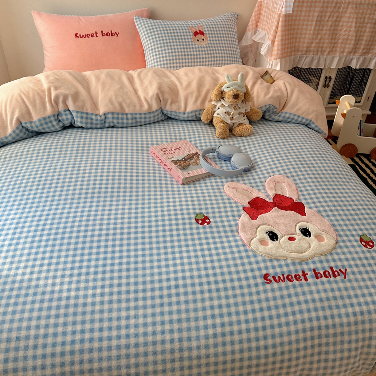 91家纺网 家纺一手货源 找家纺 瑞钰 2025新款亲肤保暖牛奶绒四件套 菲菲公主