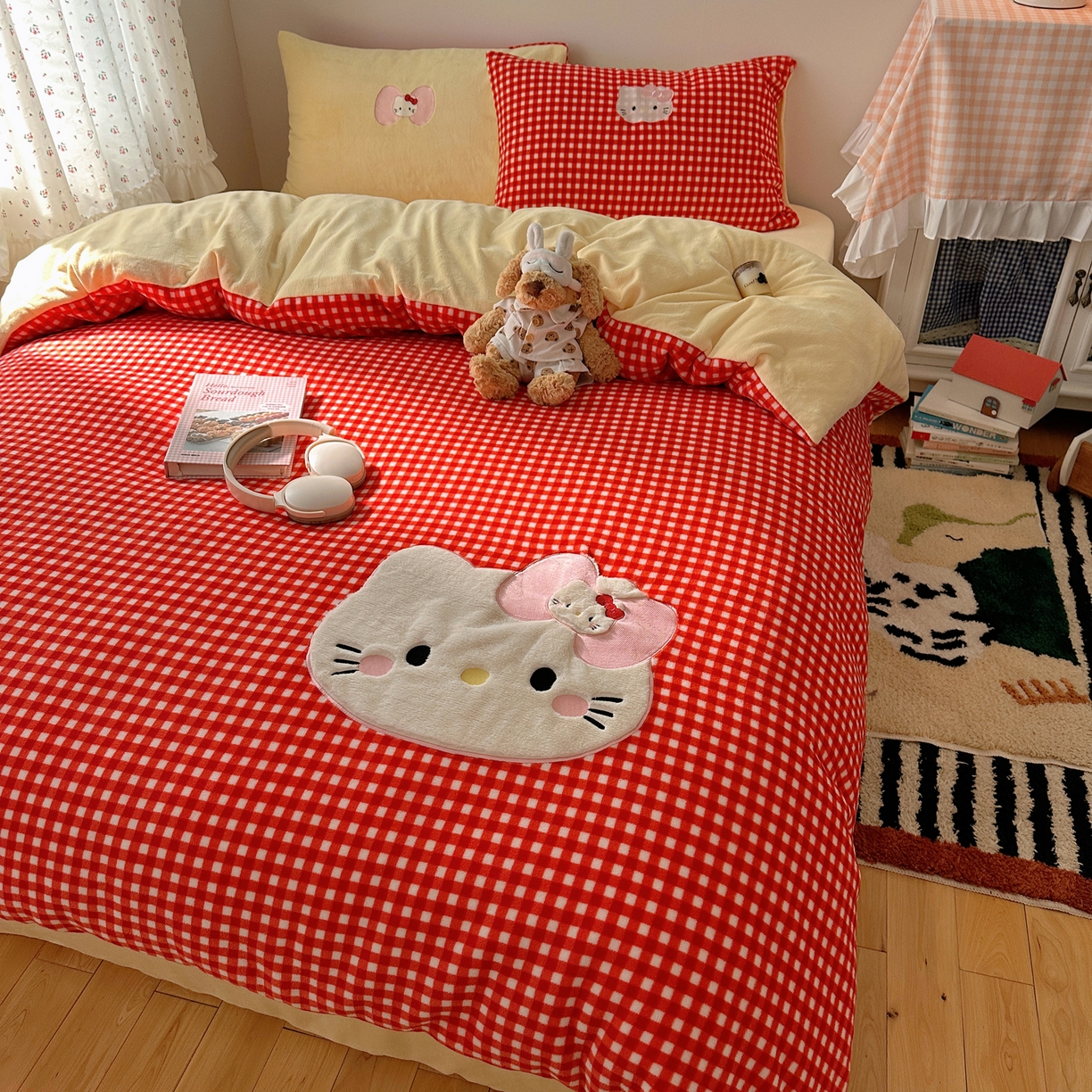 91家纺网 家纺一手货源 找家纺 瑞钰 2025新款亲肤保暖牛奶绒四件套 红格子小美