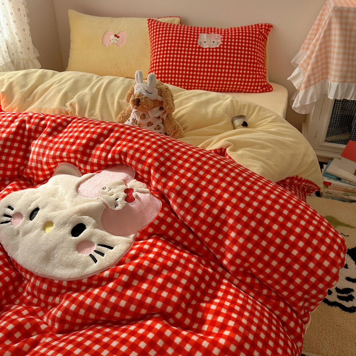 91家纺网 家纺一手货源 找家纺 瑞钰 2025新款亲肤保暖牛奶绒四件套 红格子小美