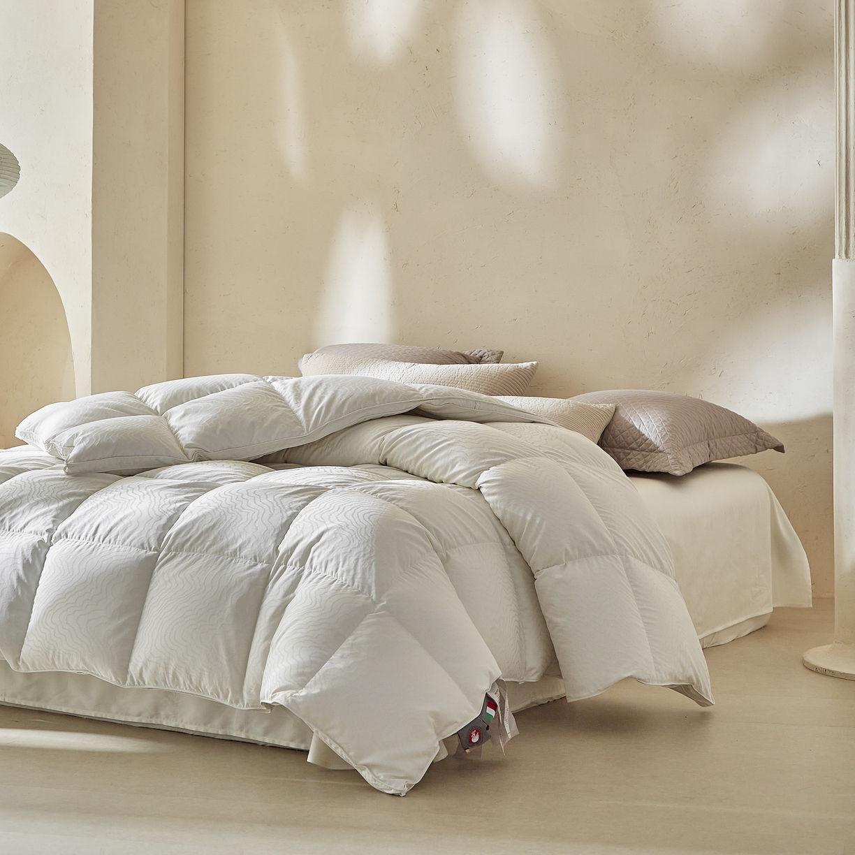 91家纺网 家纺一手货源 找家纺 （总）暖羽屋羽绒馆 2025新款95白鸭绒威利斯 羽绒被 绒子含量95加厚春秋婚庆羽绒被芯