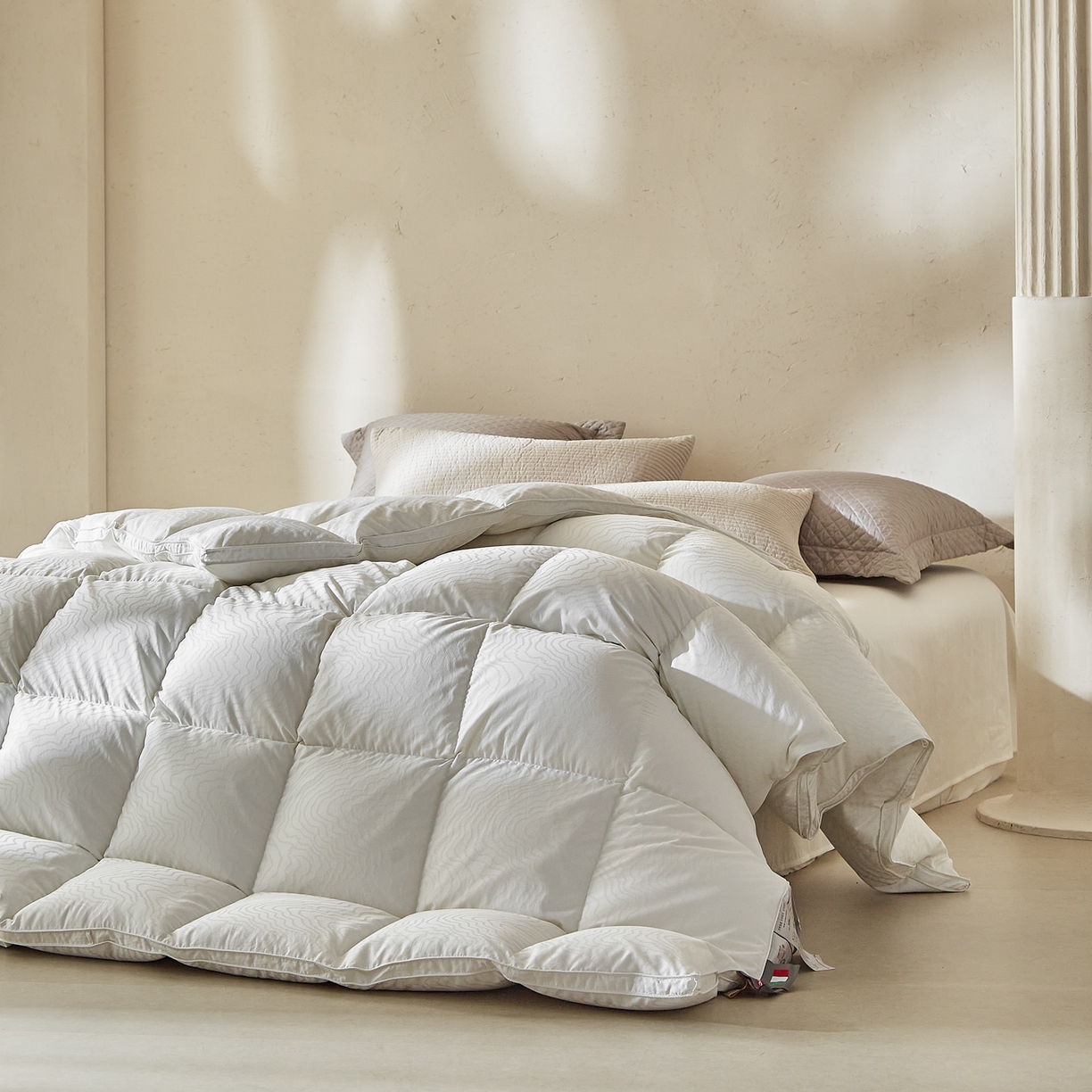 91家纺网 家纺一手货源 找家纺 （总）暖羽屋羽绒馆 2025新款95白鸭绒威利斯 羽绒被 绒子含量95加厚春秋婚庆羽绒被芯