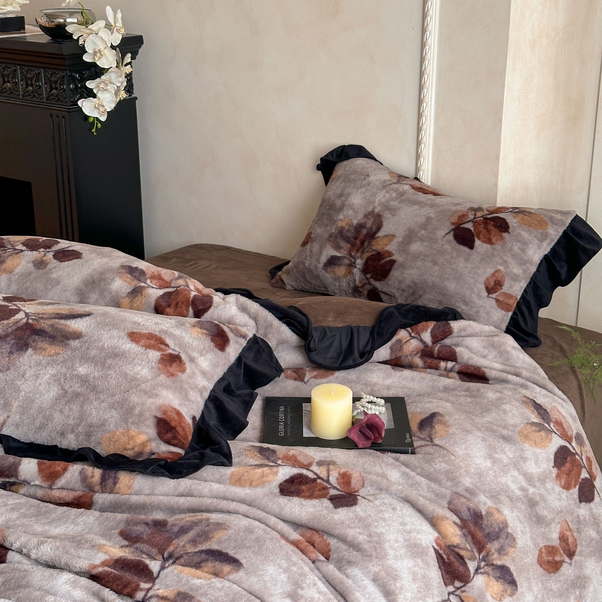 91家纺网 家纺一手货源 找家纺 帝王家纺 2025冬季法式新款加厚兔毛绒牛奶绒四件套保暖珊瑚绒 晚叶-灰