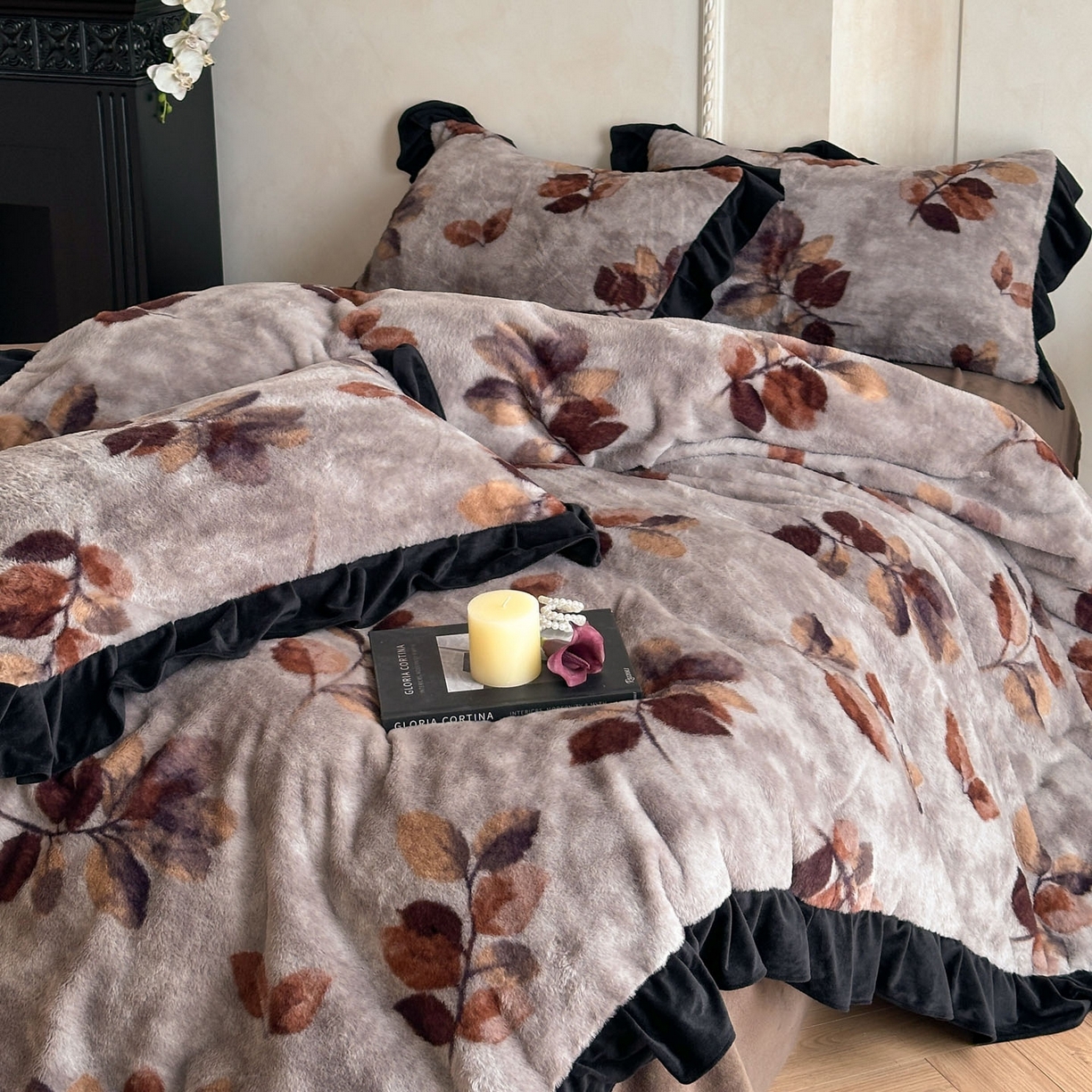 91家纺网 家纺一手货源 找家纺 帝王家纺 2025冬季法式新款加厚兔毛绒牛奶绒四件套保暖珊瑚绒 晚叶-灰