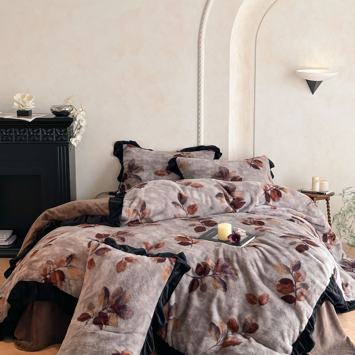 91家纺网 家纺一手货源 找家纺 帝王家纺 2025冬季法式新款加厚兔毛绒牛奶绒四件套保暖珊瑚绒 晚叶-灰