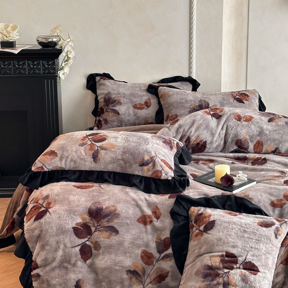 91家纺网 家纺一手货源 找家纺 帝王家纺 2025冬季法式新款加厚兔毛绒牛奶绒四件套保暖珊瑚绒 晚叶-灰