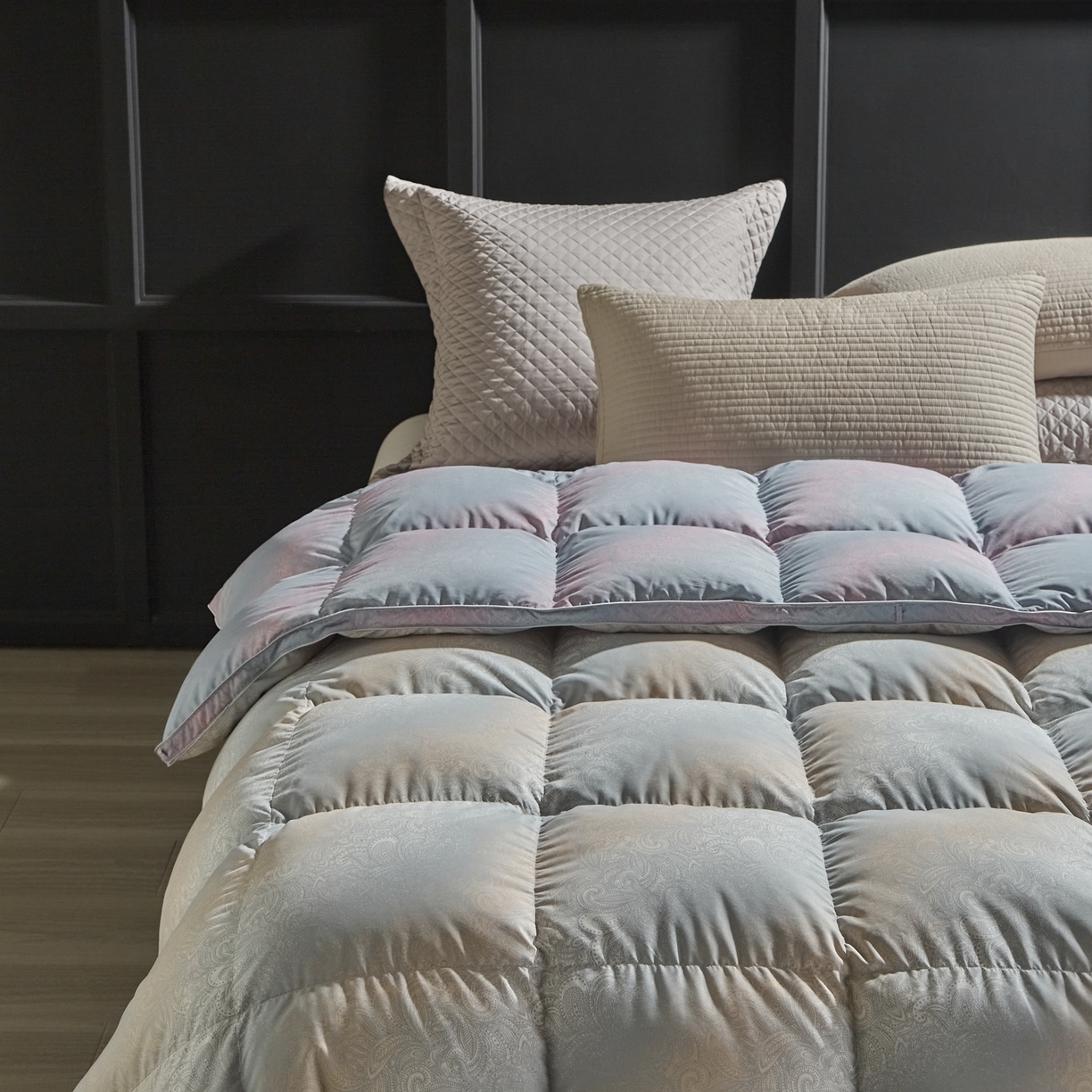 91家纺网 家纺一手货源 找家纺 暖羽屋羽绒馆 2025新款95白鸭绒被芯鸭绒被子2米春秋被双人冬被2米床品磨毛糯棉 云梦反面