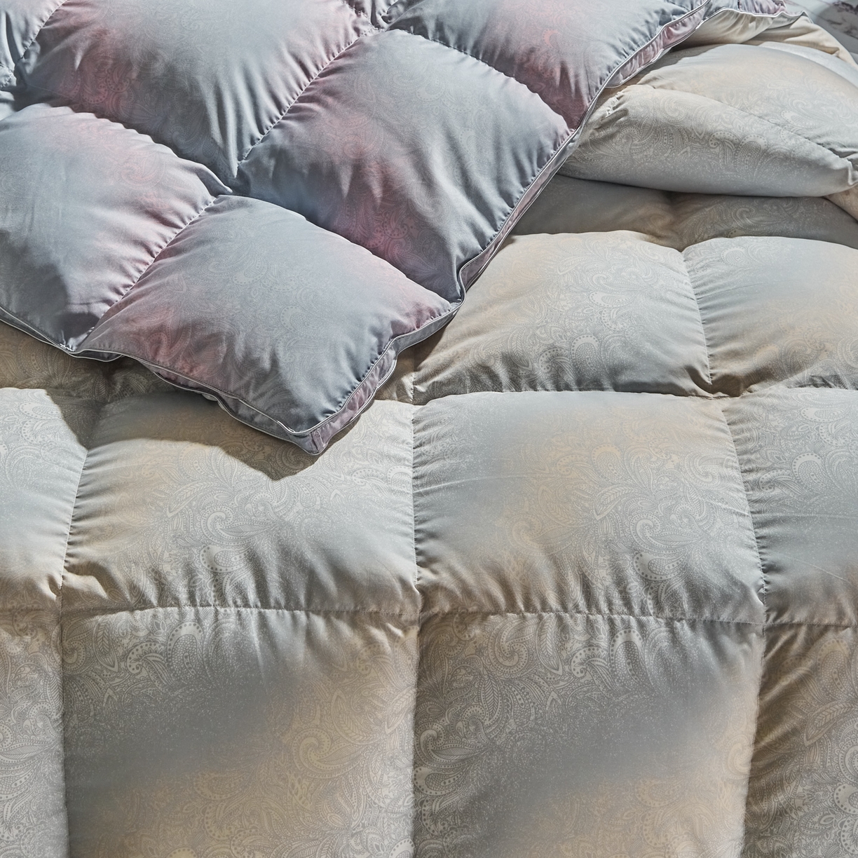 91家纺网 家纺一手货源 找家纺 暖羽屋羽绒馆 2025新款95白鸭绒被芯鸭绒被子2米春秋被双人冬被2米床品磨毛糯棉 云梦反面