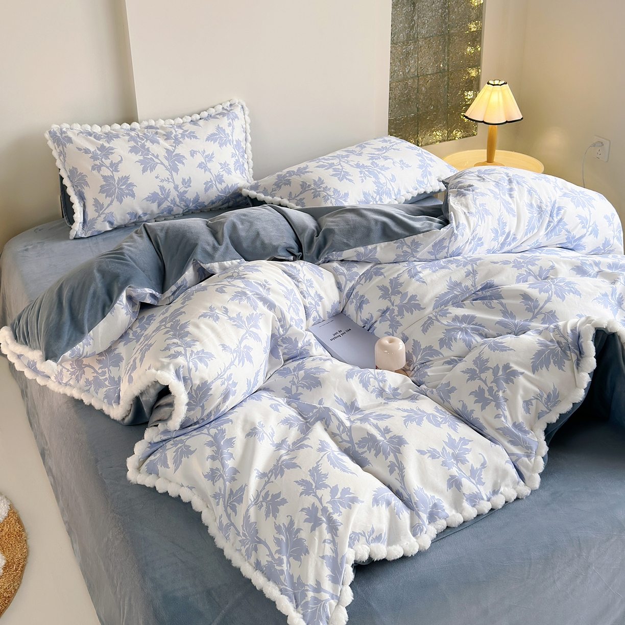 91家纺网 家纺一手货源 找家纺 怡家居 2025秋冬新款毛球花边棉加绒四件套 花不误