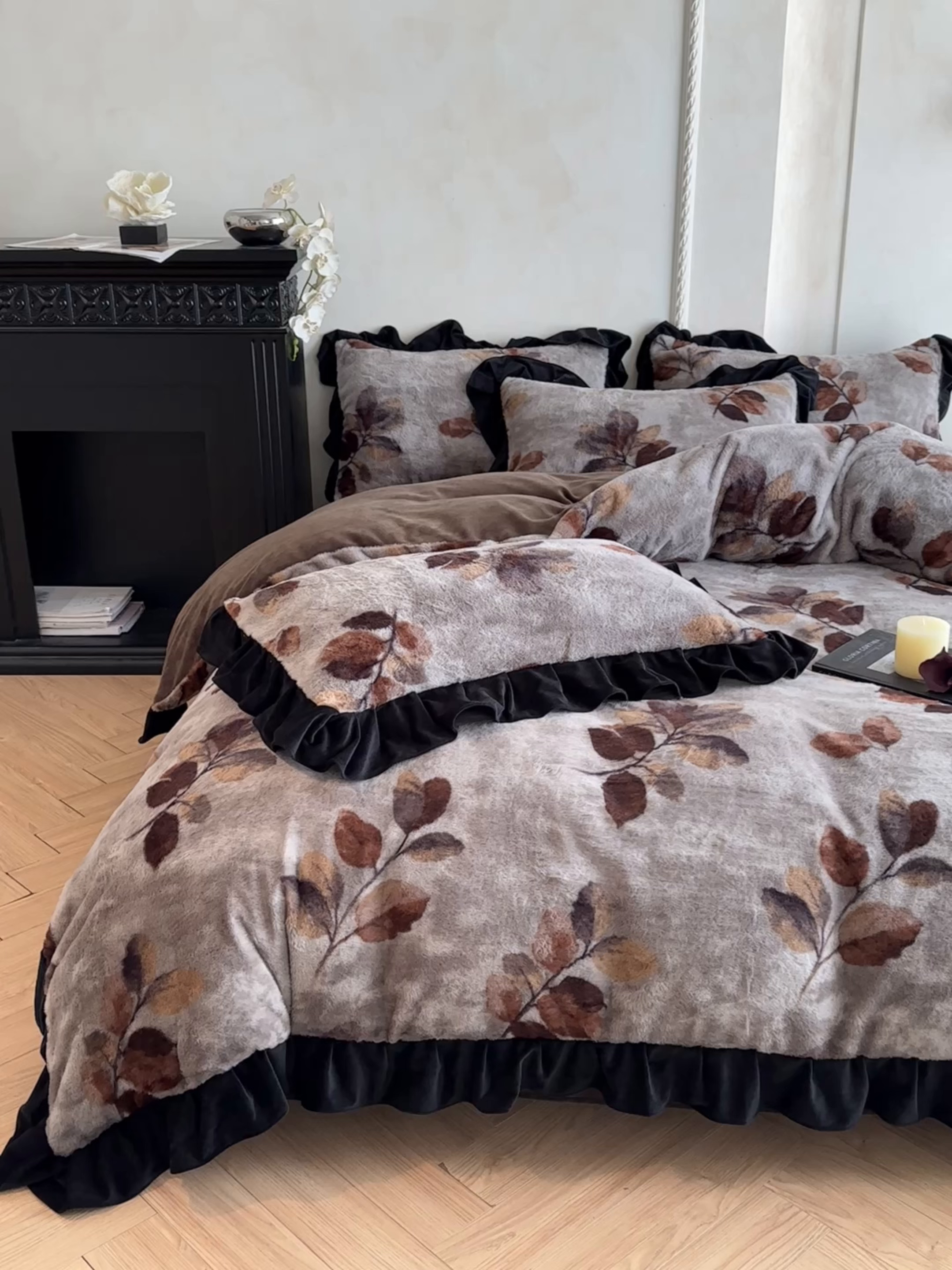 91家纺网 家纺一手货源 找家纺 帝王家纺 2025冬季法式新款加厚兔毛绒牛奶绒四件套保暖珊瑚绒 晚叶-灰