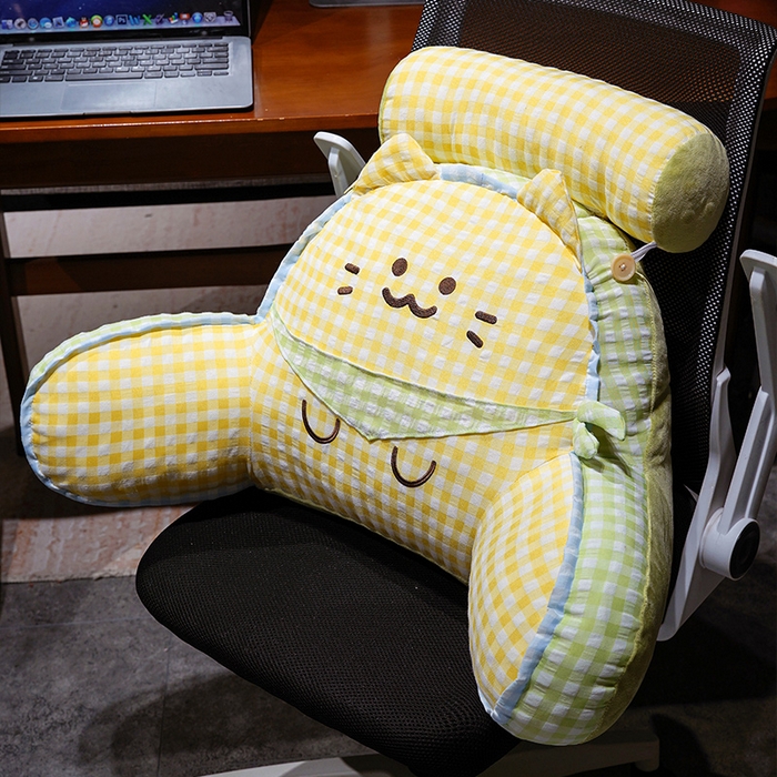 91家纺网 家纺一手货源 找家纺 仟亿莱 2025新款方巾喵格子拥抱式腰靠 组合图仅供展示不可下单