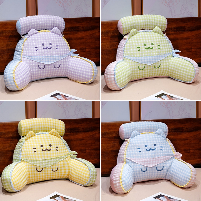 91家纺网 家纺一手货源 找家纺 仟亿莱 2025新款方巾喵格子拥抱式腰靠 组合图仅供展示不可下单