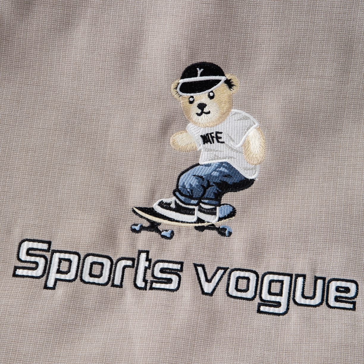 91家纺网 家纺一手货源 找家纺 （总）多今家纺 2026新款水洗棉雪尼尔刺绣抱枕被子-滑板熊系列