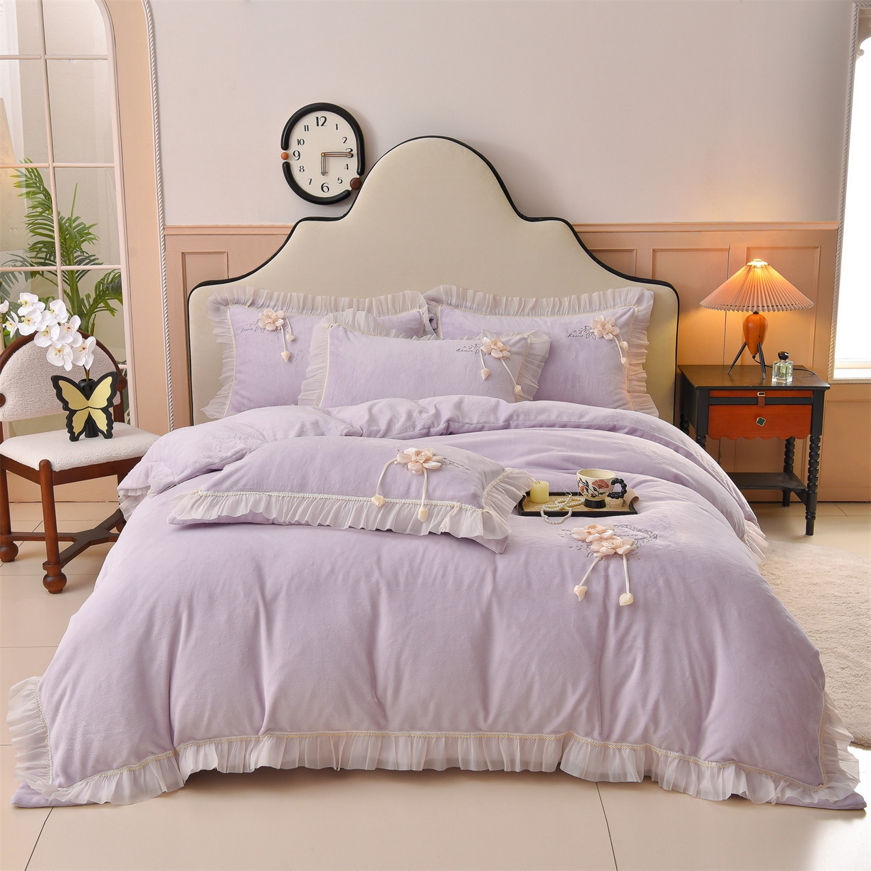 91家纺网 家纺一手货源 找家纺 （总）鼎飞家纺 2025新款A类高克重牛奶绒绣花四件套--舒蕾系列