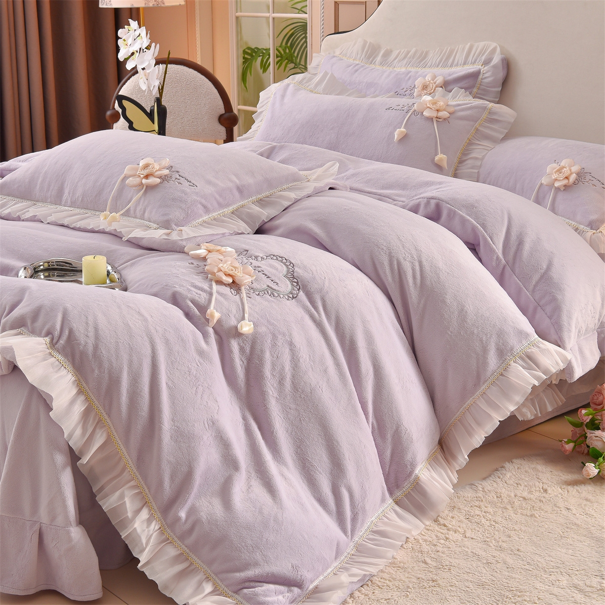 91家纺网 家纺一手货源 找家纺 鼎飞家纺 2025新款A类高克重牛奶绒绣花四件套--舒蕾系列 舒蕾-梦紫