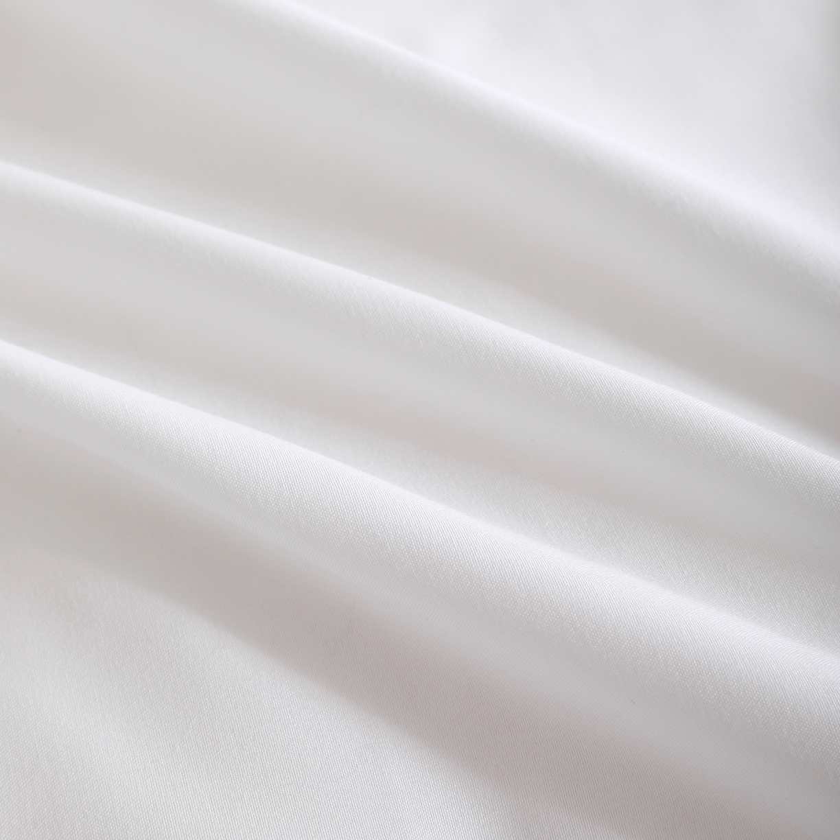 91家纺网 家纺一手货源 找家纺 瑶瑶家居 2025年新款黑熊被被子被芯 礼品定制款 白色