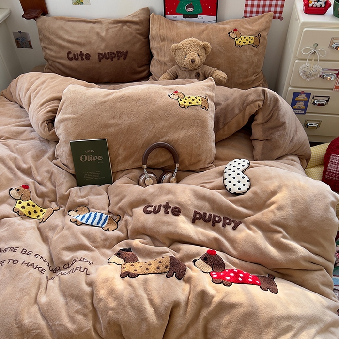 91家纺网 家纺一手货源 找家纺 （总）原素 2025秋冬加厚牛奶绒毛巾绣四件套