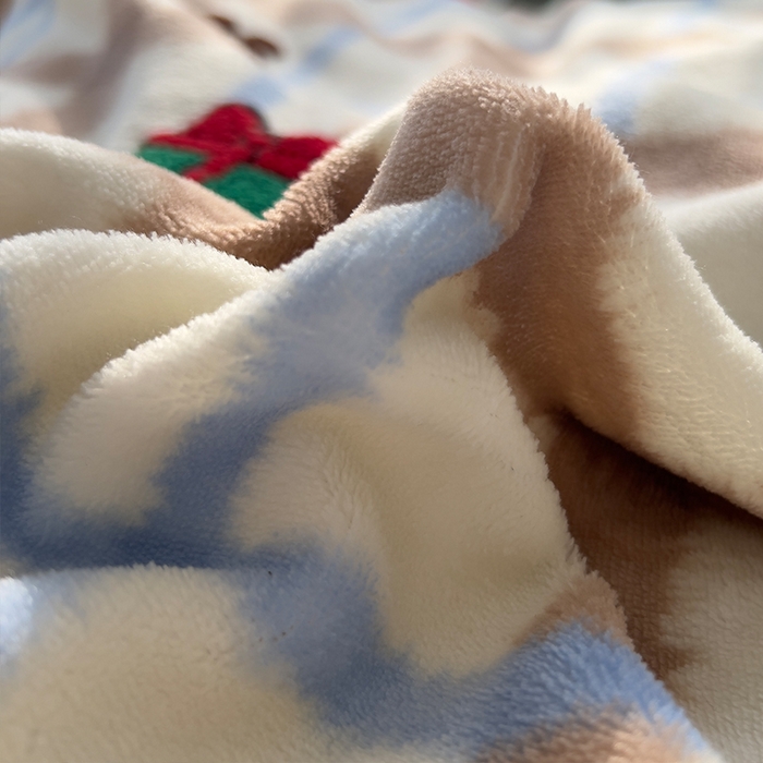 91家纺网 家纺一手货源 找家纺 原素 2025秋冬加厚牛奶绒毛巾绣四件套 格纹腊肠狗-绒毛巾绣