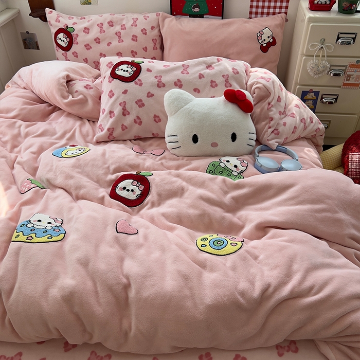 91家纺网 家纺一手货源 找家纺 原素 2025秋冬加厚牛奶绒毛巾绣四件套 豹纹蛋糕猫-绒毛巾绣