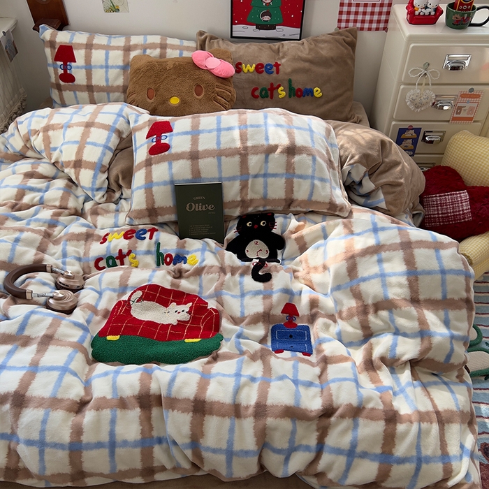 91家纺网 家纺一手货源 找家纺 原素 2025秋冬加厚牛奶绒毛巾绣四件套 格纹沙发喵-绒毛巾绣