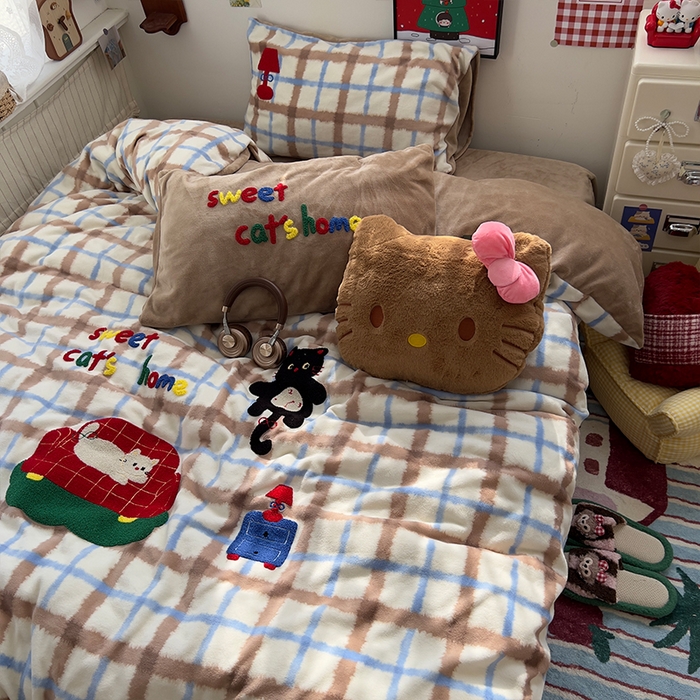 91家纺网 家纺一手货源 找家纺 原素 2025秋冬加厚牛奶绒毛巾绣四件套 格纹沙发喵-绒毛巾绣