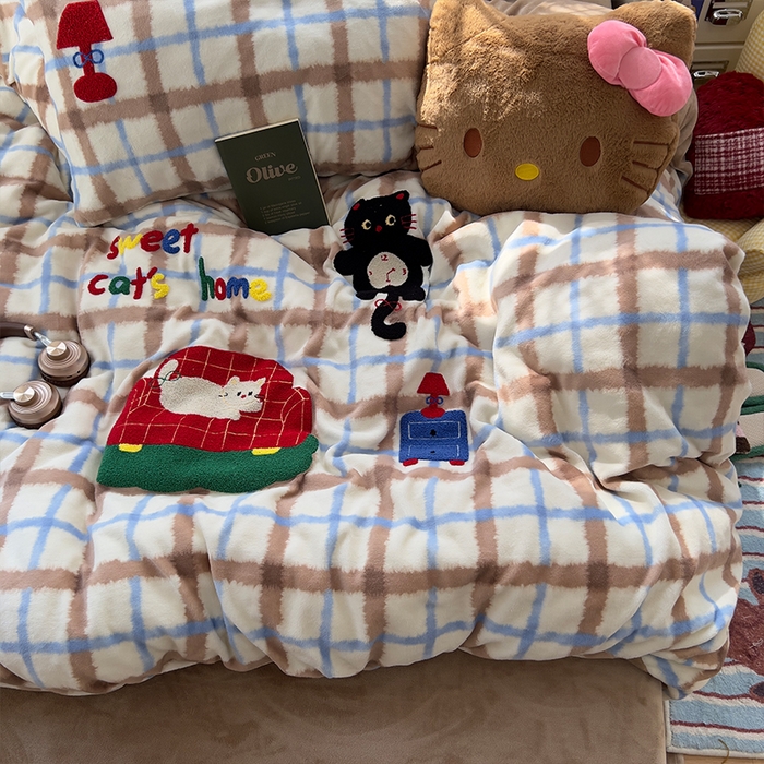 91家纺网 家纺一手货源 找家纺 原素 2025秋冬加厚牛奶绒毛巾绣四件套 格纹沙发喵-绒毛巾绣