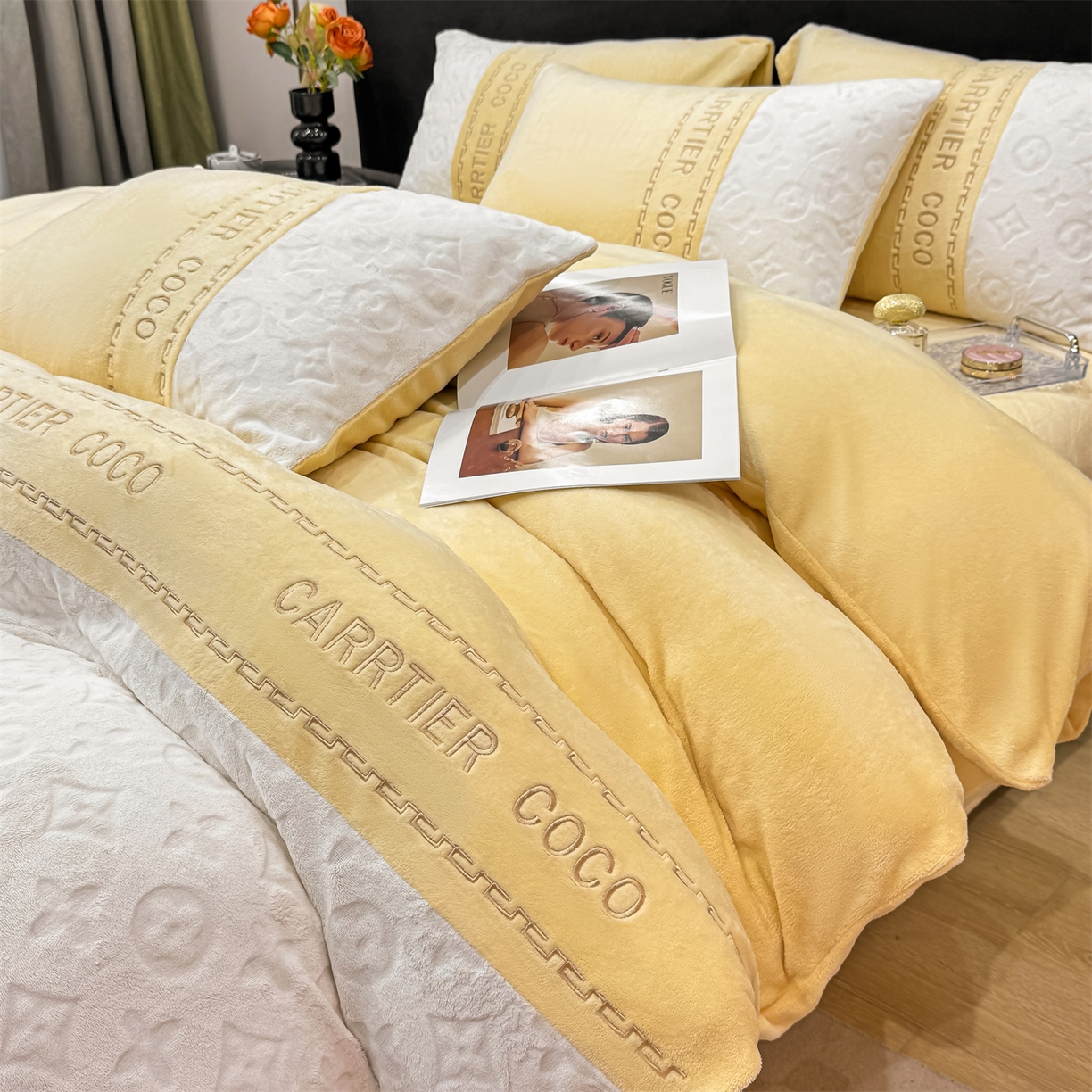 91家纺网 家纺一手货源 找家纺 灰鲸 2025新款牛奶绒拼接刺绣雕花四件套-威登 威登-奶黄