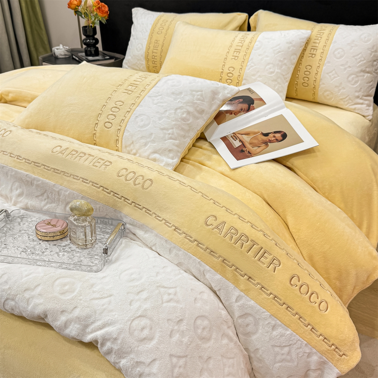 91家纺网 家纺一手货源 找家纺 灰鲸 2025新款牛奶绒拼接刺绣雕花四件套-威登 威登-奶黄