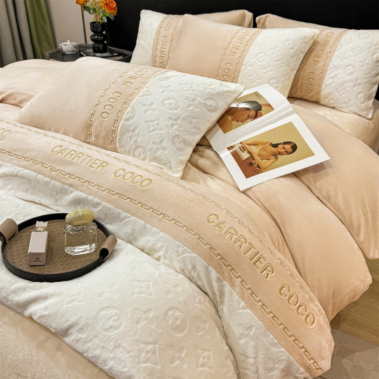 91家纺网 家纺一手货源 找家纺 （总）灰鲸 2025新款牛奶绒拼接刺绣雕花四件套-威登