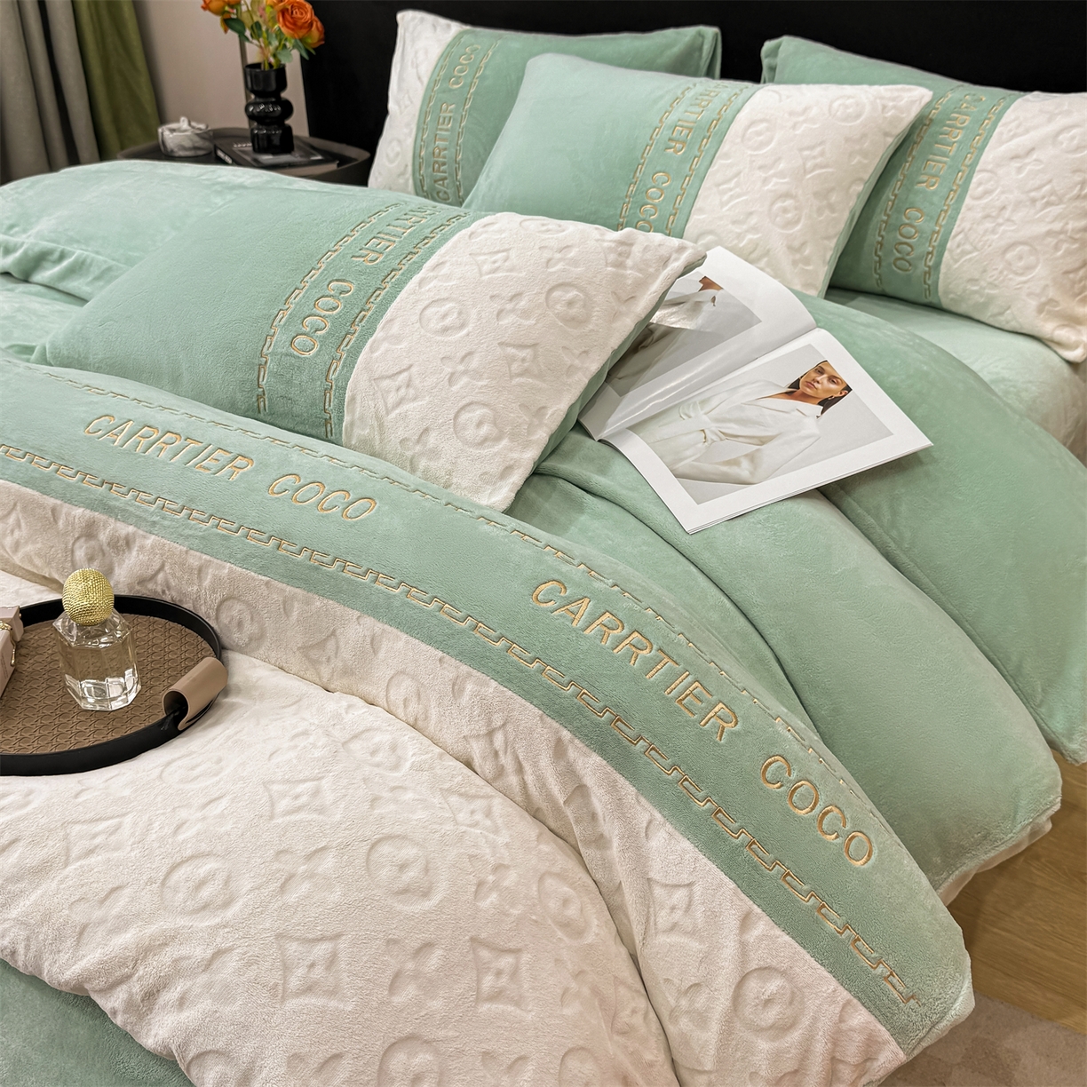 91家纺网 家纺一手货源 找家纺 灰鲸 2025新款牛奶绒拼接刺绣雕花四件套-威登 威登-抹茶绿