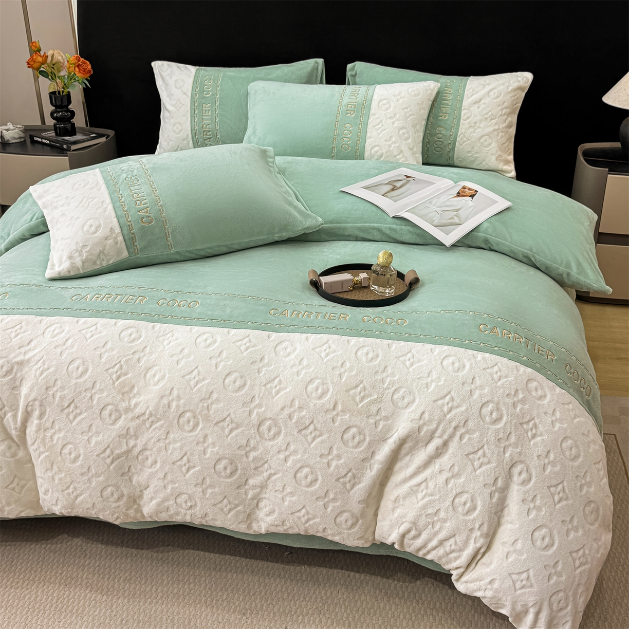 91家纺网 家纺一手货源 找家纺 灰鲸 2025新款牛奶绒拼接刺绣雕花四件套-威登 威登-抹茶绿